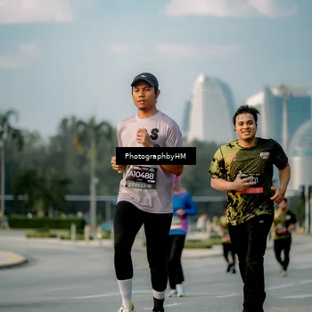 Runner Photo 6709591