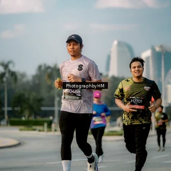 Runner Photo 6709601