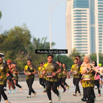 Runner Photo 6709633