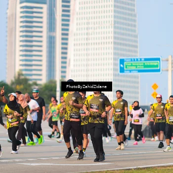 Runner Photo 6709667