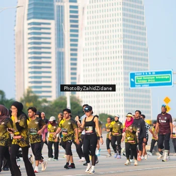 Runner Photo 6709672