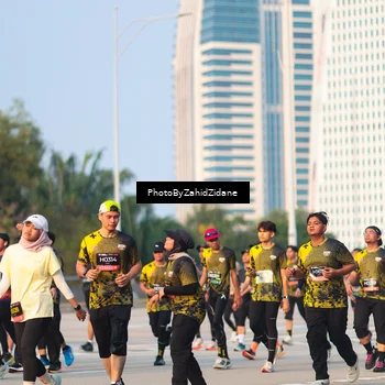 Runner Photo 6709774