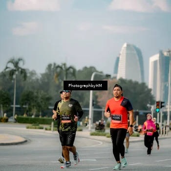 Runner Photo 6709790