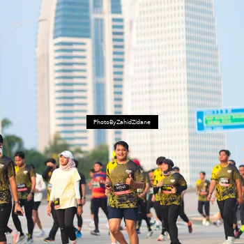 Runner Photo 6709888