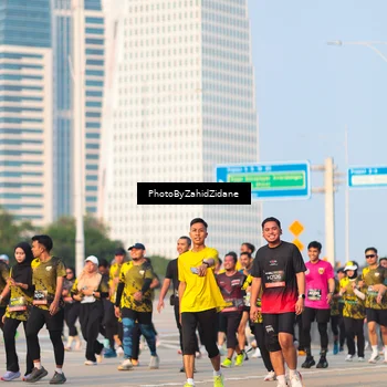 Runner Photo 6709896