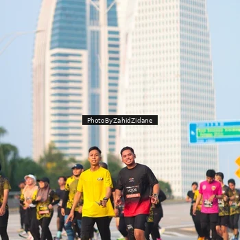 Runner Photo 6709915