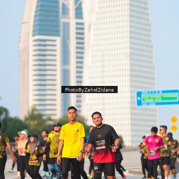 Runner Photo 6709919