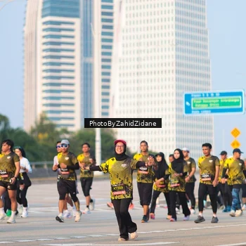 Runner Photo 6709975