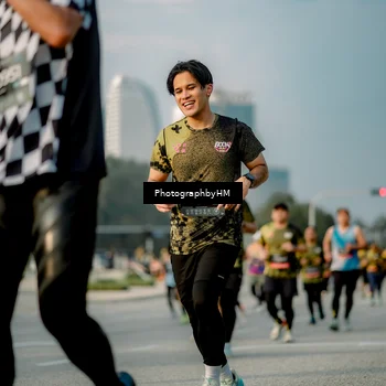Runner Photo 6710467