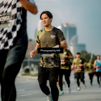 Runner Photo 6710479