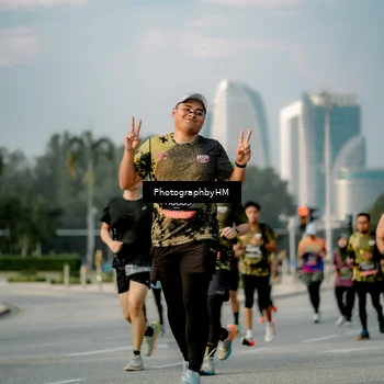 Runner Photo 6710492