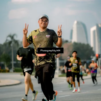 Runner Photo 6710516