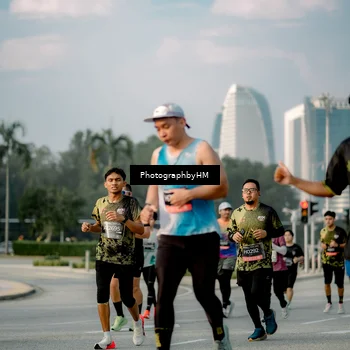 Runner Photo 6710524