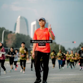 Runner Photo 6710535
