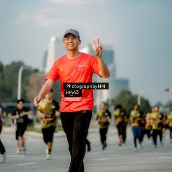 Runner Photo 6710552