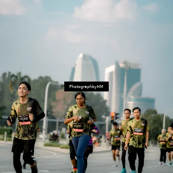 Runner Photo 6710565