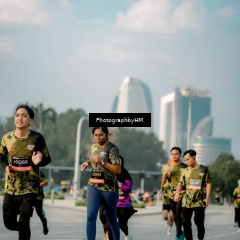 Runner Photo 6710574