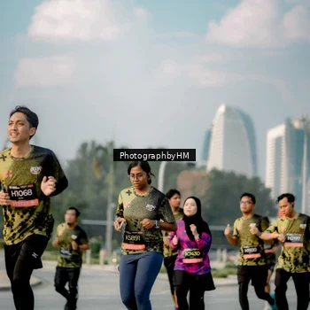 Runner Photo 6710594