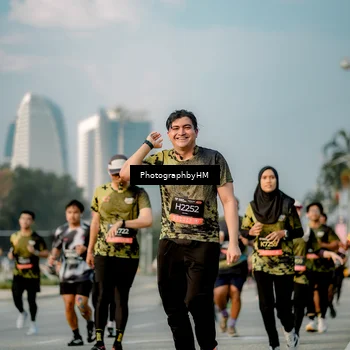 Runner Photo 6710654