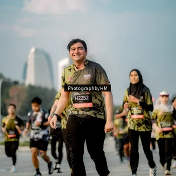 Runner Photo 6710668