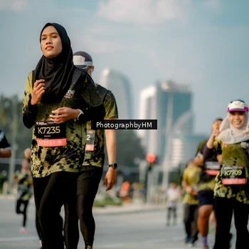 Runner Photo 6710675