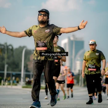 Runner Photo 6710676
