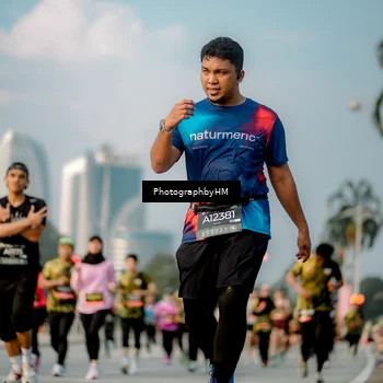 Runner Photo 6710752