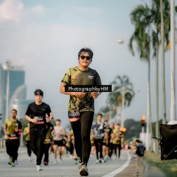 Runner Photo 6710774