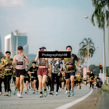 Runner Photo 6710824
