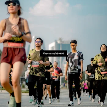 Runner Photo 6710857