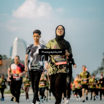 Runner Photo 6710864