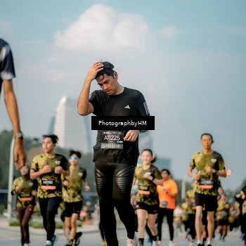 Runner Photo 6710876