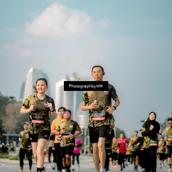 Runner Photo 6710885