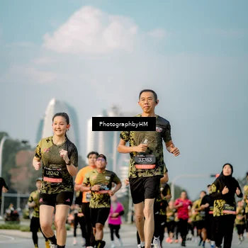 Runner Photo 6710889