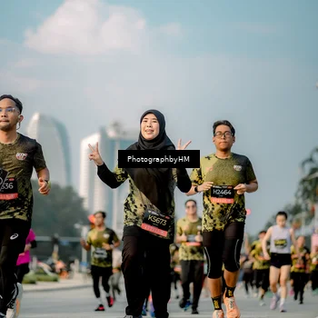 Runner Photo 6710915
