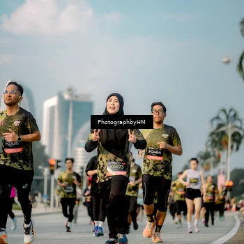 Runner Photo 6710918