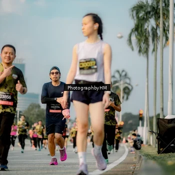 Runner Photo 6710986