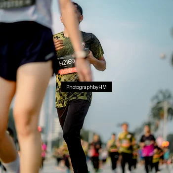 Runner Photo 6711003