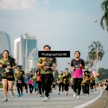 Runner Photo 6711006