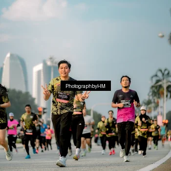 Runner Photo 6711014