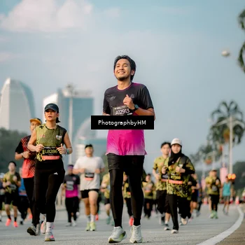 Runner Photo 6711025