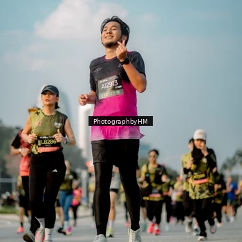 Runner Photo 6711033
