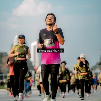 Runner Photo 6711034