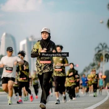Runner Photo 6711043