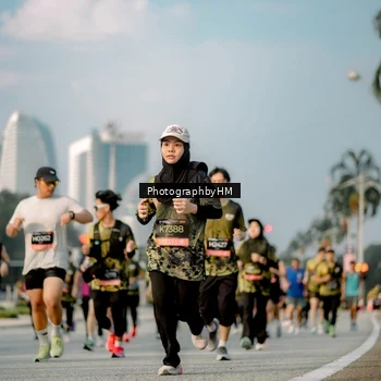 Runner Photo 6711044