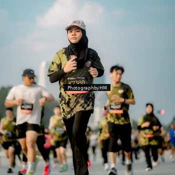 Runner Photo 6711054