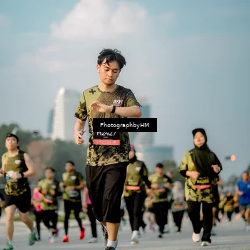 Runner Photo 6711059