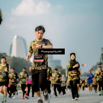 Runner Photo 6711063