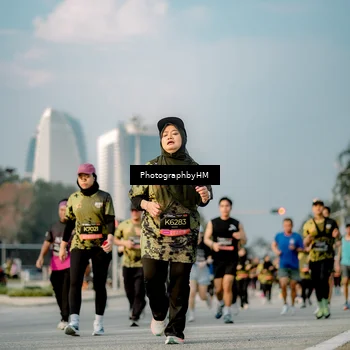 Runner Photo 6711066