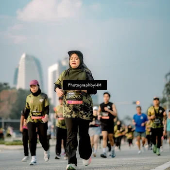 Runner Photo 6711070